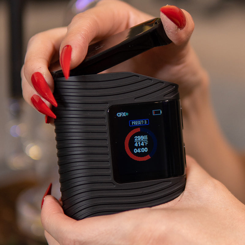 CFX+ Digital screen
